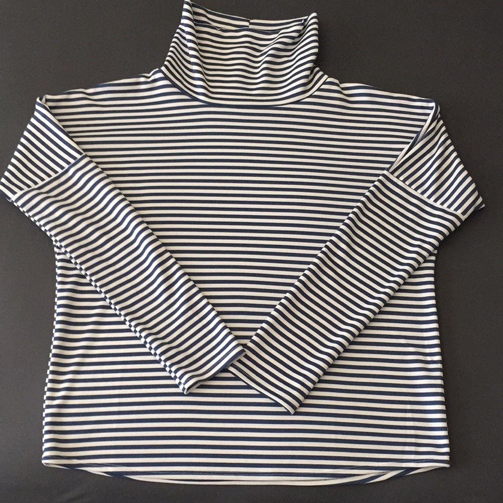 Oiselle Big Stripe Mock Neck - M